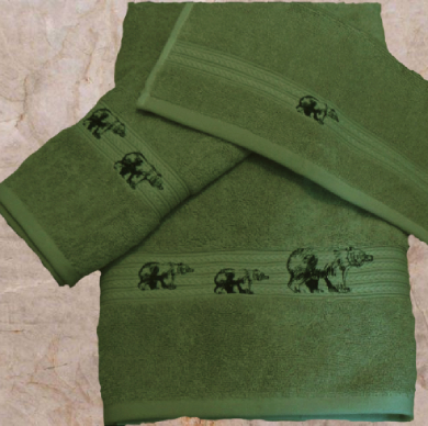 Black Bear Family Moss Towel Collection