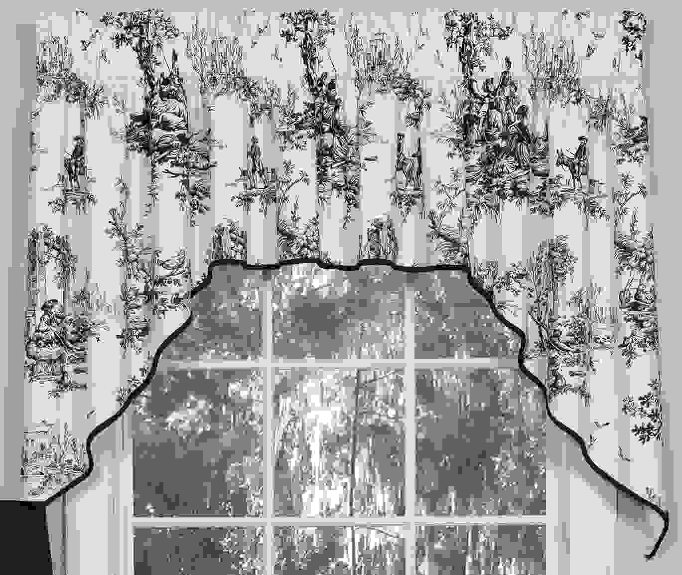 Bouvier Black Valance - Tailored Swag