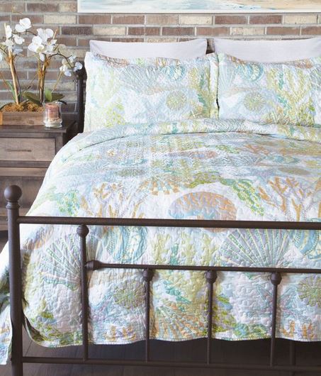 Coastal Reef Quilt Set by Carstens