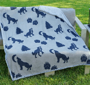 Midnight Wolf Twin Blanket
