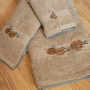 Pinecone Branch Linen Towel Collection